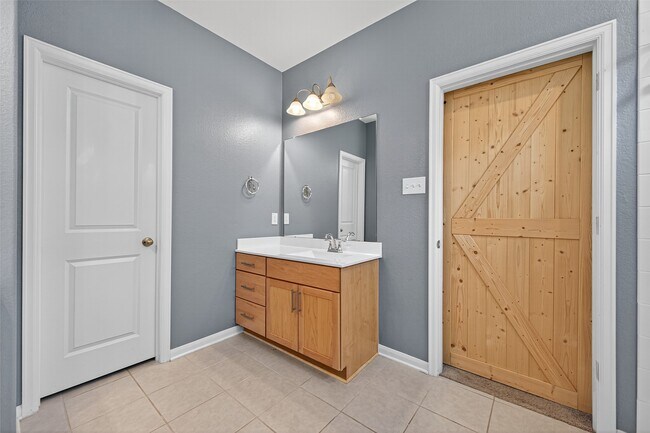 Building Photo - 1312 Mainland Shrs Ln