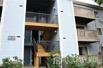 Building Photo - 620 Aspen Dr