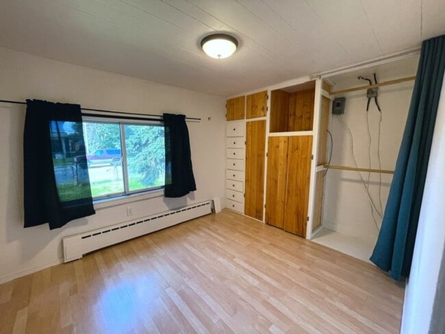 Building Photo - Unique and Updated Corner Lot Cabin in Mou...