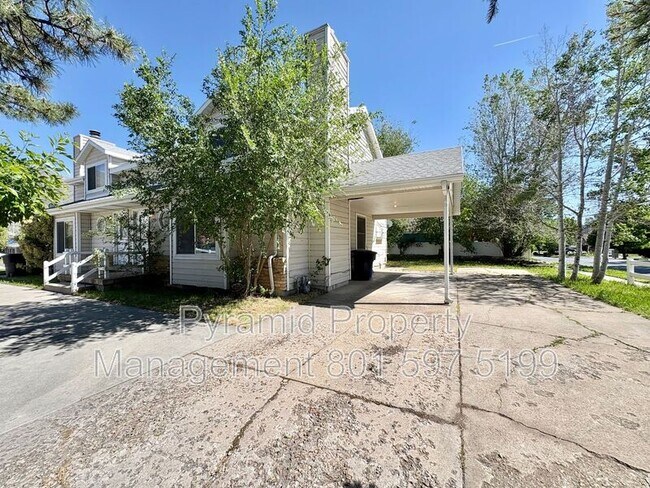 Building Photo - 1099 Shepard Ln