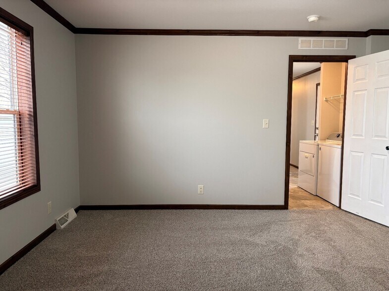 Building Photo - 2200 Winter Park Dr