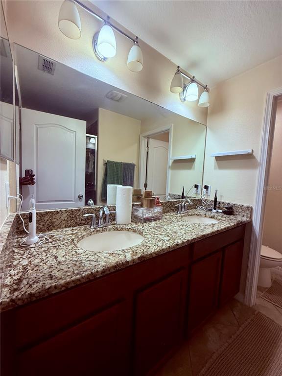 Building Photo - 2411 Willimette Dr