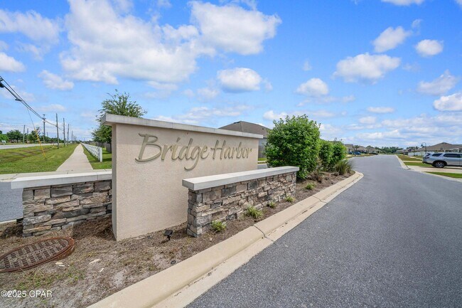 Building Photo - 336 Bridge Harbor Dr