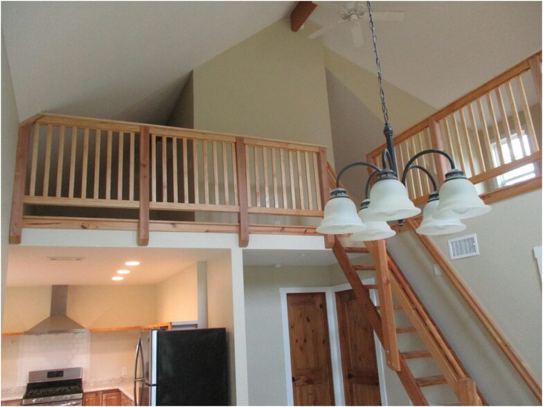 Building Photo - 488 FM 1441