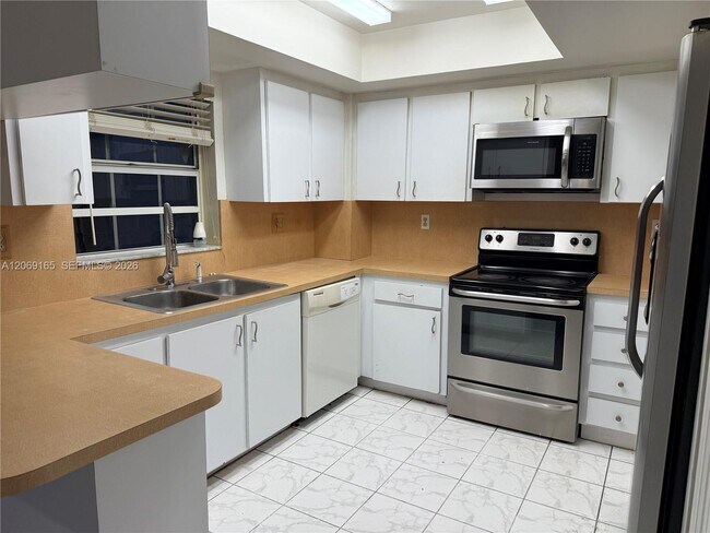 Building Photo - 12372 SW 52nd Ct
