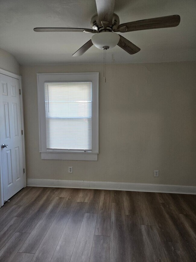 Building Photo - 72/74 Cushing St