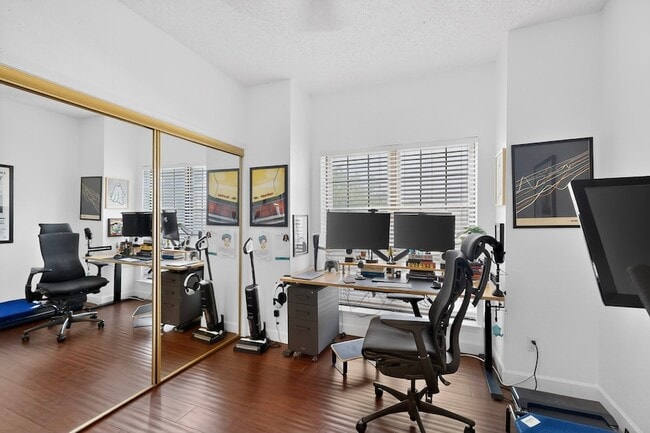 Building Photo - 5859 Frankford Rd