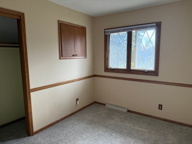 Building Photo - 1135 Welcome Cir