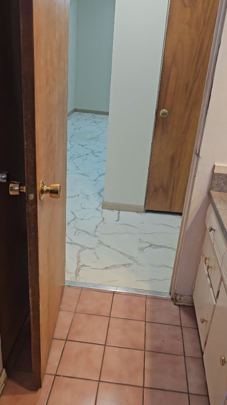 Building Photo - 1542 S Austin Blvd