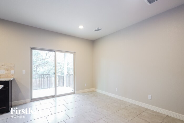 Building Photo - 9822 Rousseau Rd