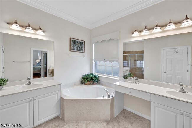 Building Photo - 16208 Parque Ln