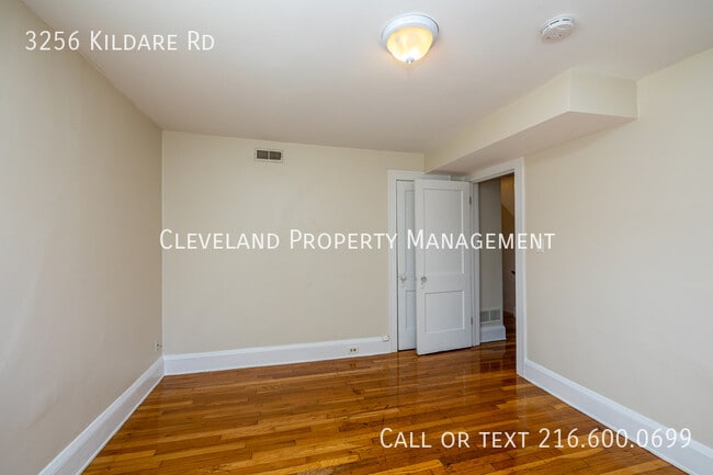 Building Photo - 3256 Kildare Rd