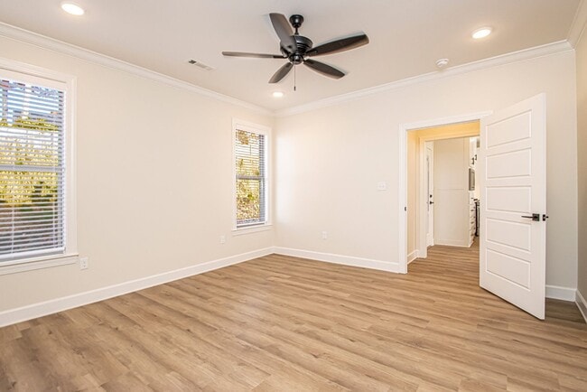 Building Photo - Newer Construction Home, WLR