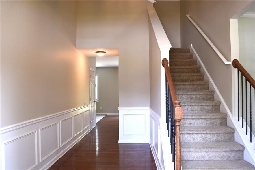 Building Photo - 3327 Edenridge Ct