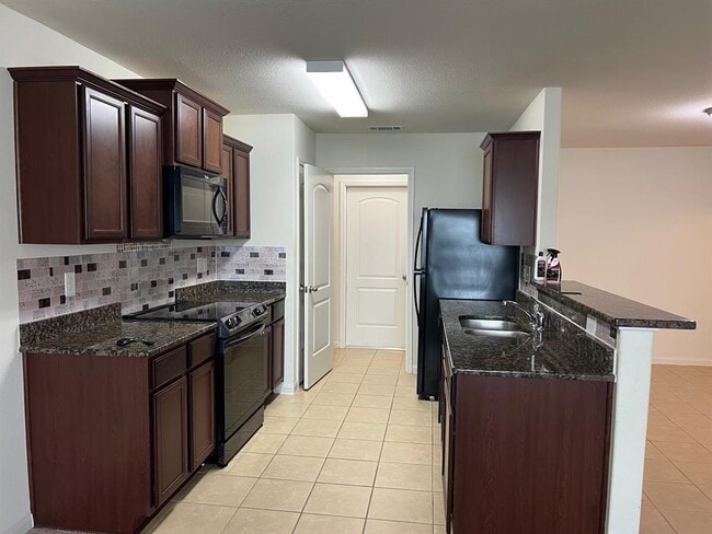 Building Photo - 9406 Gold Mountain Dr