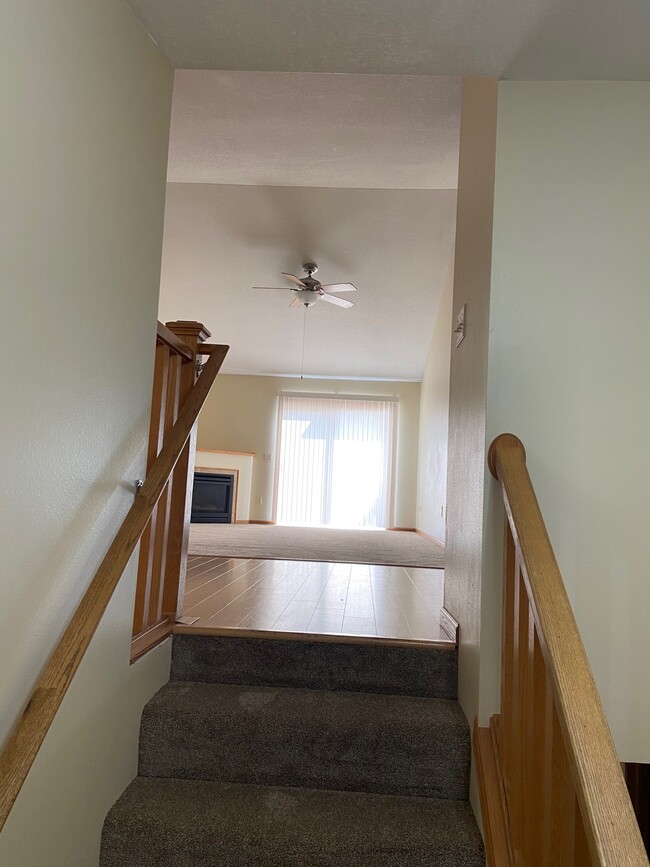 Building Photo - 1434 Clearwater Ridge Ct