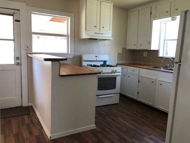 Building Photo - 3300 E Cedar Bayou Lynchburg Rd