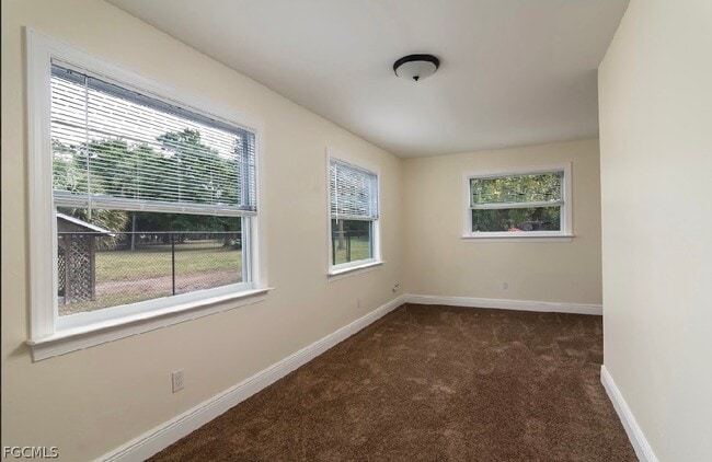 Building Photo - 5111 Country Lakes Dr