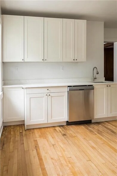 Building Photo - 1319 Dayton Ave