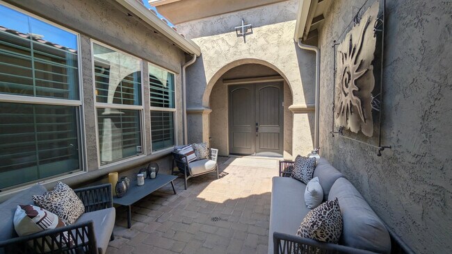 Building Photo - 11004 E Ajave Dr