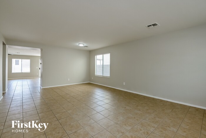 Building Photo - 5747 W King Snake Dr