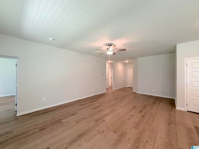 Building Photo - 302 Spanish Moss Ct