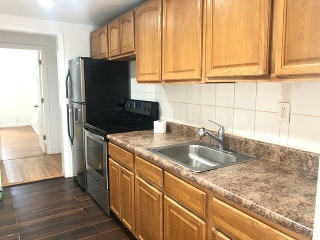 Building Photo - 335 E 116th St