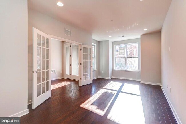 Building Photo - 22954 Sullivans Cove Sq
