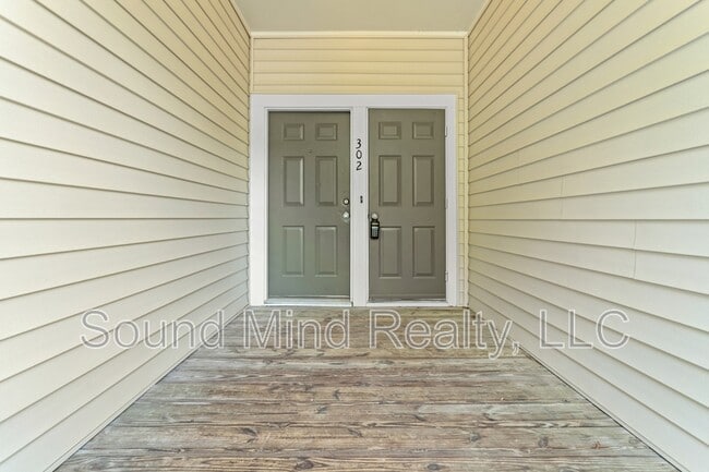 Building Photo - 6001 Winterpointe Ln