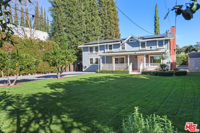 Building Photo - 4744 Haskell Ave