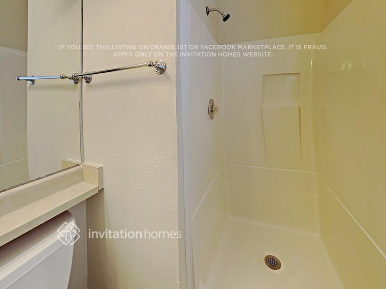 Building Photo - 3474 Foxridge Dr