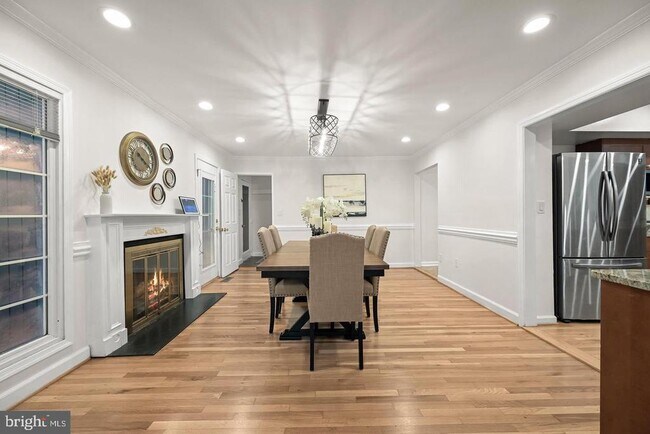 Building Photo - 10600 Vantage Ct