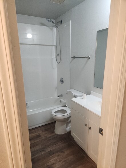 Hall Bathroom - 2303 W Michigan Ave