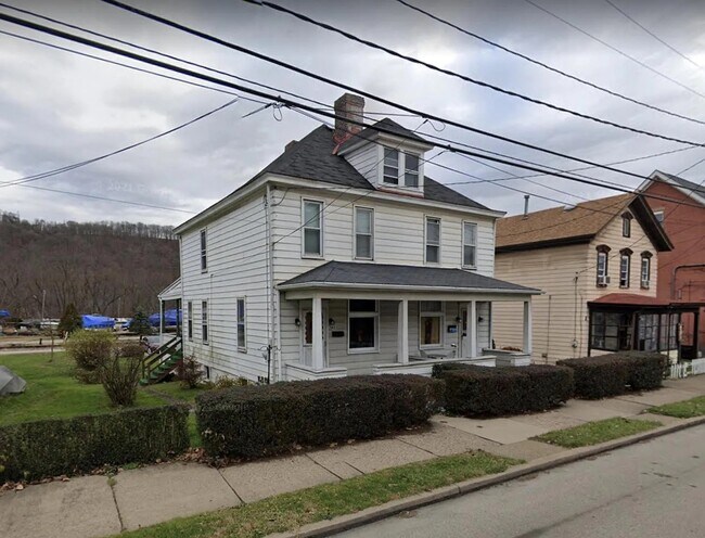 Building Photo - 145 Main St