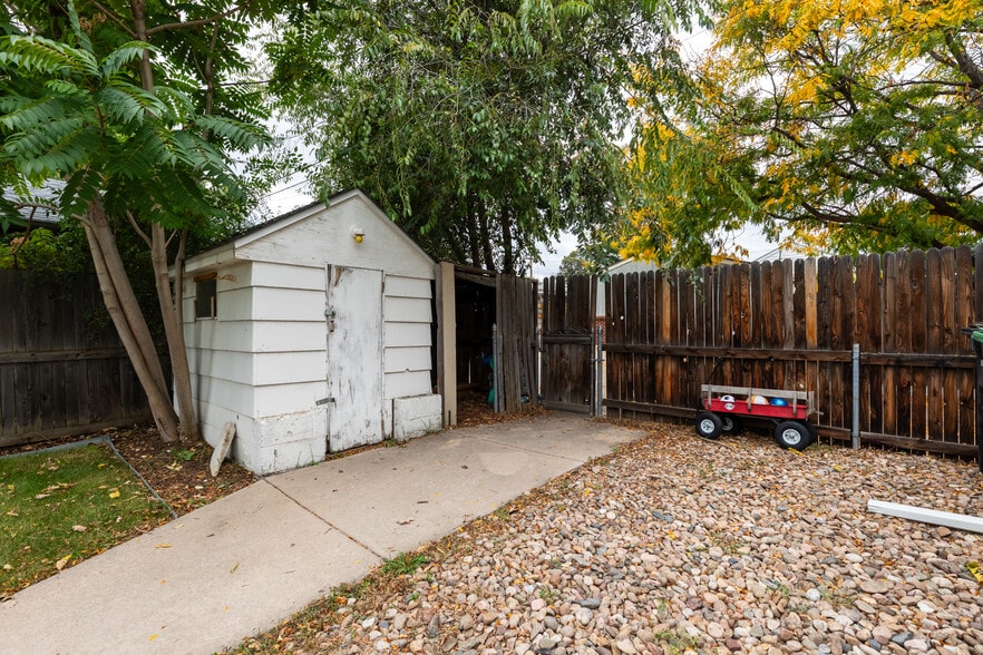 Building Photo - 4591 Wyandot St