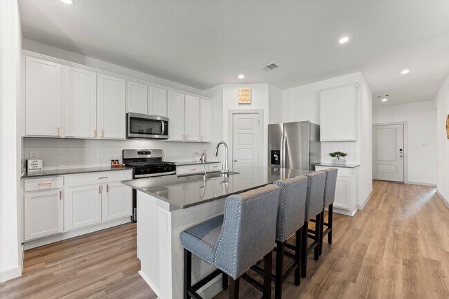 Building Photo - 1007 Cotswold Ct