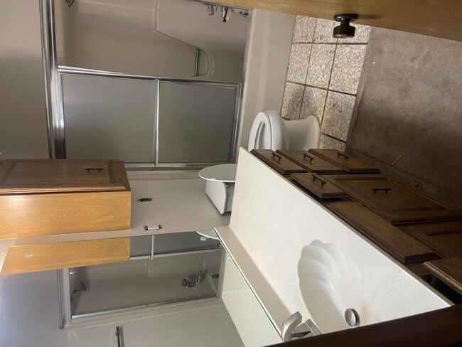 Building Photo - 2301 Columbus Ave