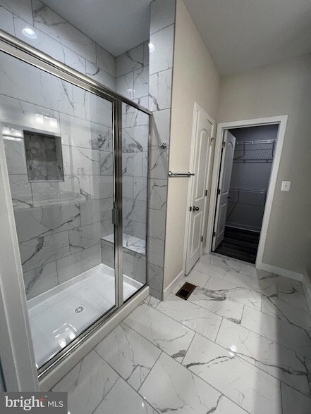 Building Photo - 38 Meadow View Ln