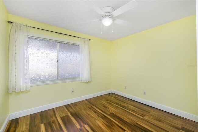 Building Photo - 1515 12th Ct SE