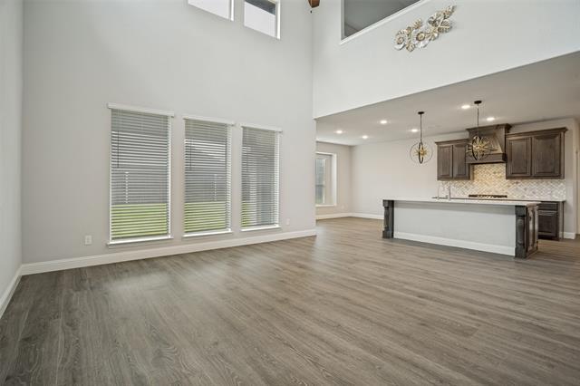 Building Photo - 812 Woodview Ct