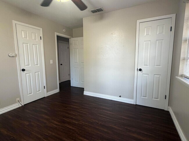 Building Photo - 4613 Langford Ln