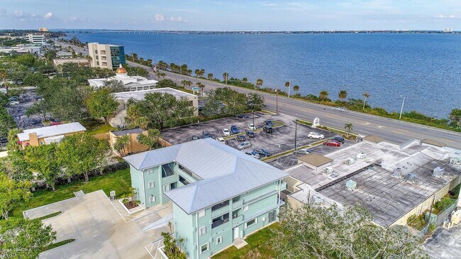 Building Photo - 303 Audubon Drive Unit 202