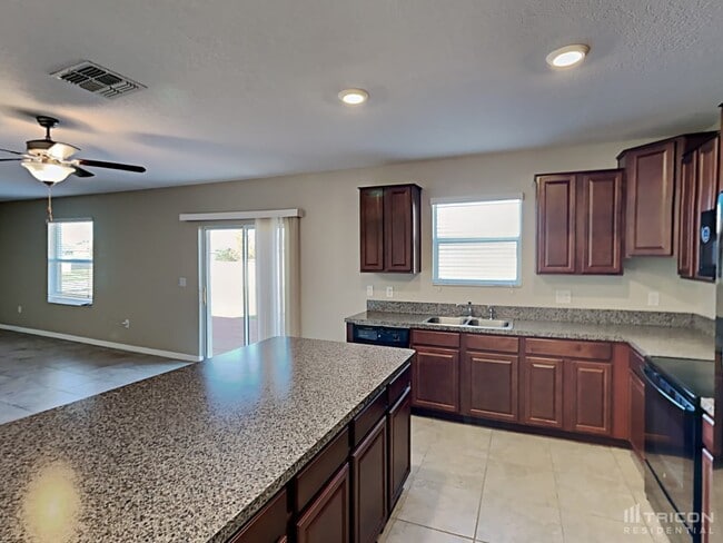 Building Photo - 6804 Trent Creek Dr
