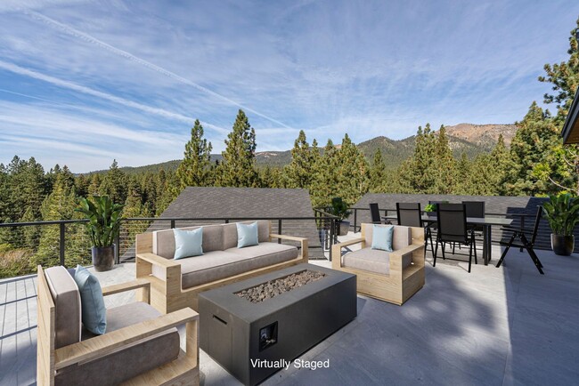 Building Photo - Luxury Mountain Retreat