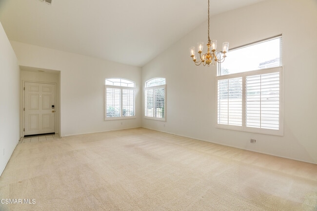 Building Photo - 1690 Springhaven Ave