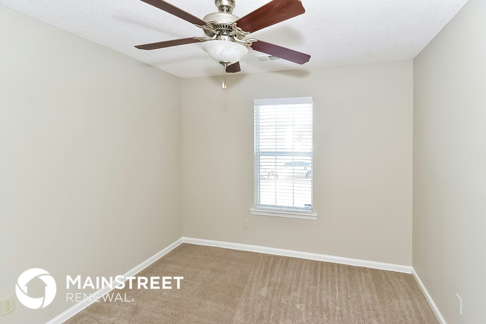 Building Photo - 4079 Shadow Oaks Dr