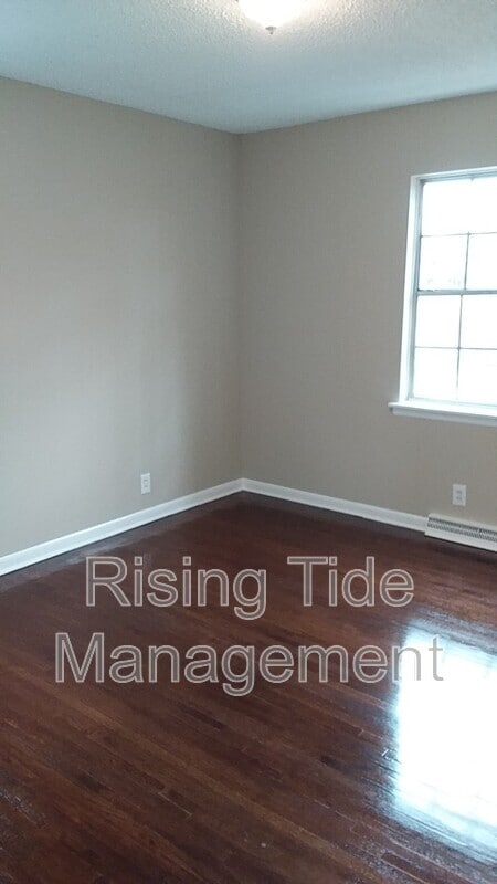Building Photo - 5500 Crestview Dr