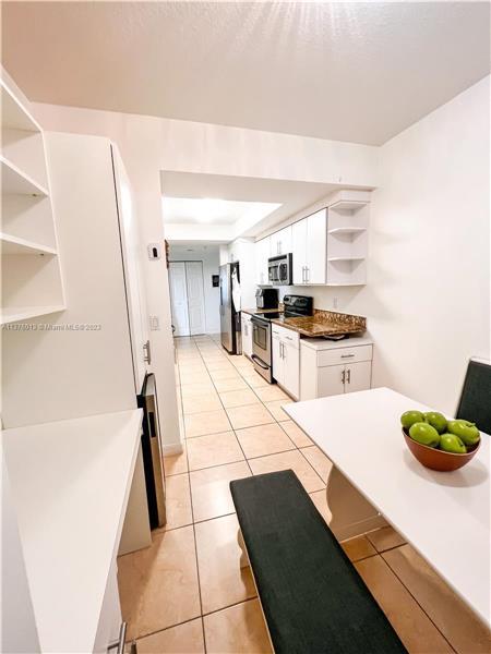 Building Photo - 3530 SW 22nd St