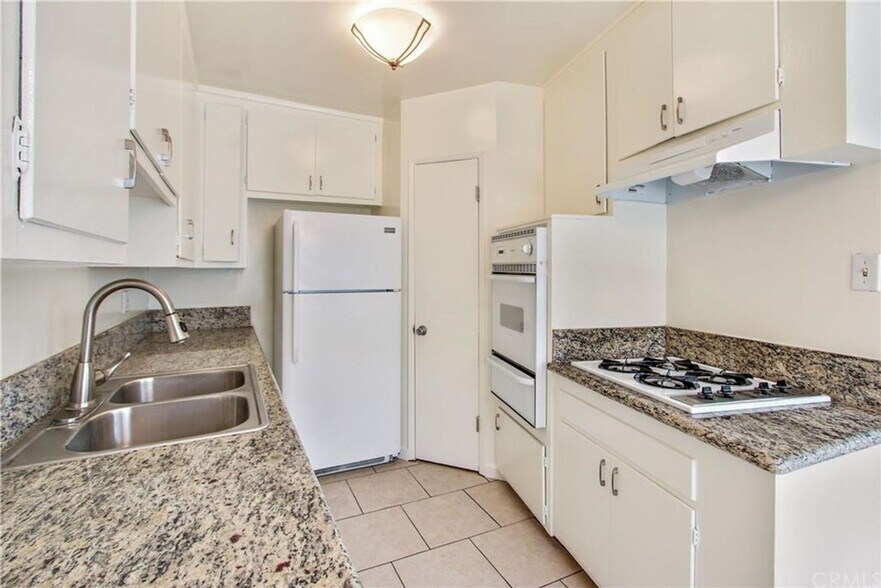 Interior Photo - Euclid Luxury Investments LLC