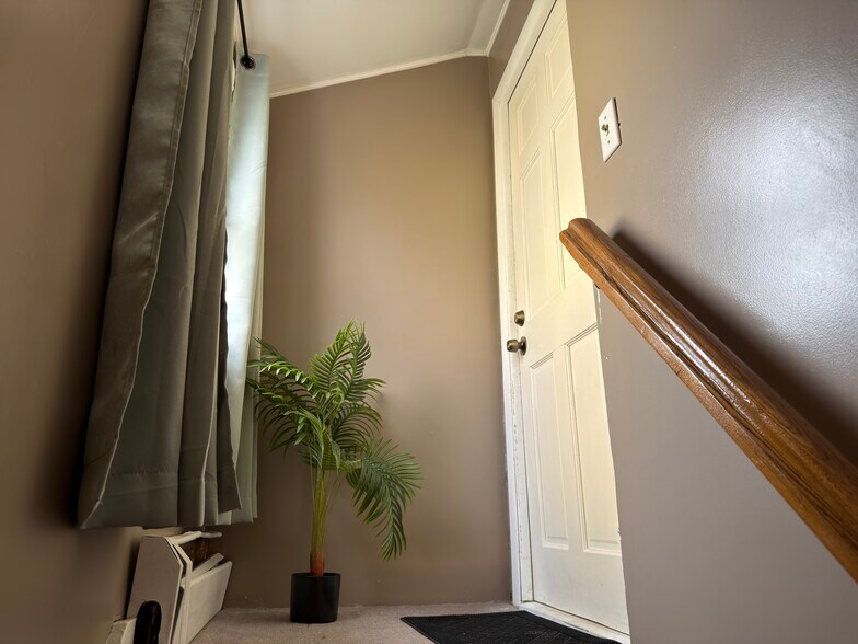 Building Photo - 462 Hackensack Ave